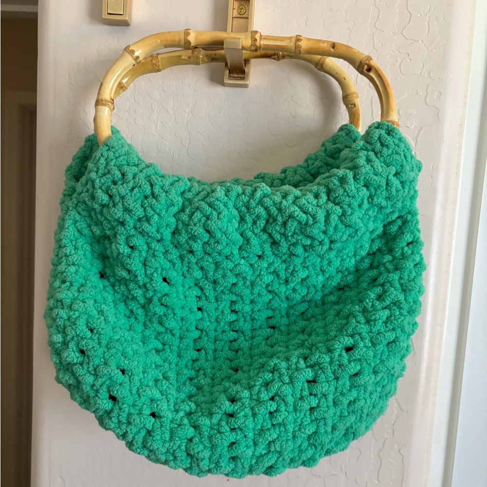 Excellent condition Green Knitted Bag with Bamboo Handles
